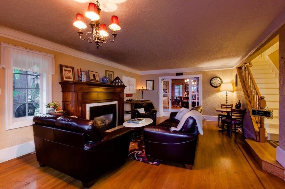 Strawberry Valley Inn Маунт-Шаста Экстерьер фото